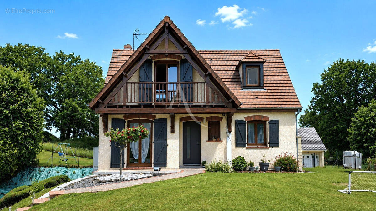 Maison à CUY-SAINT-FIACRE