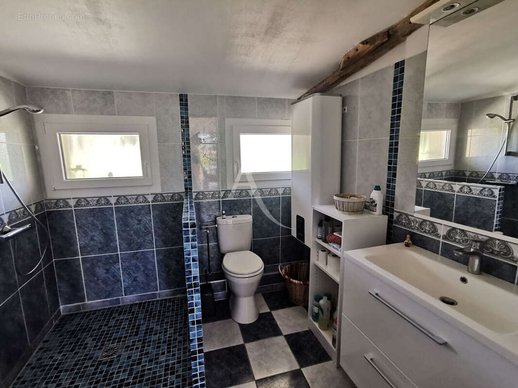 Maison à TUGERAS-SAINT-MAURICE