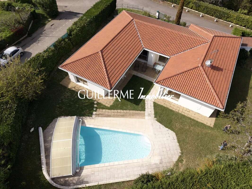 Maison à DARDILLY