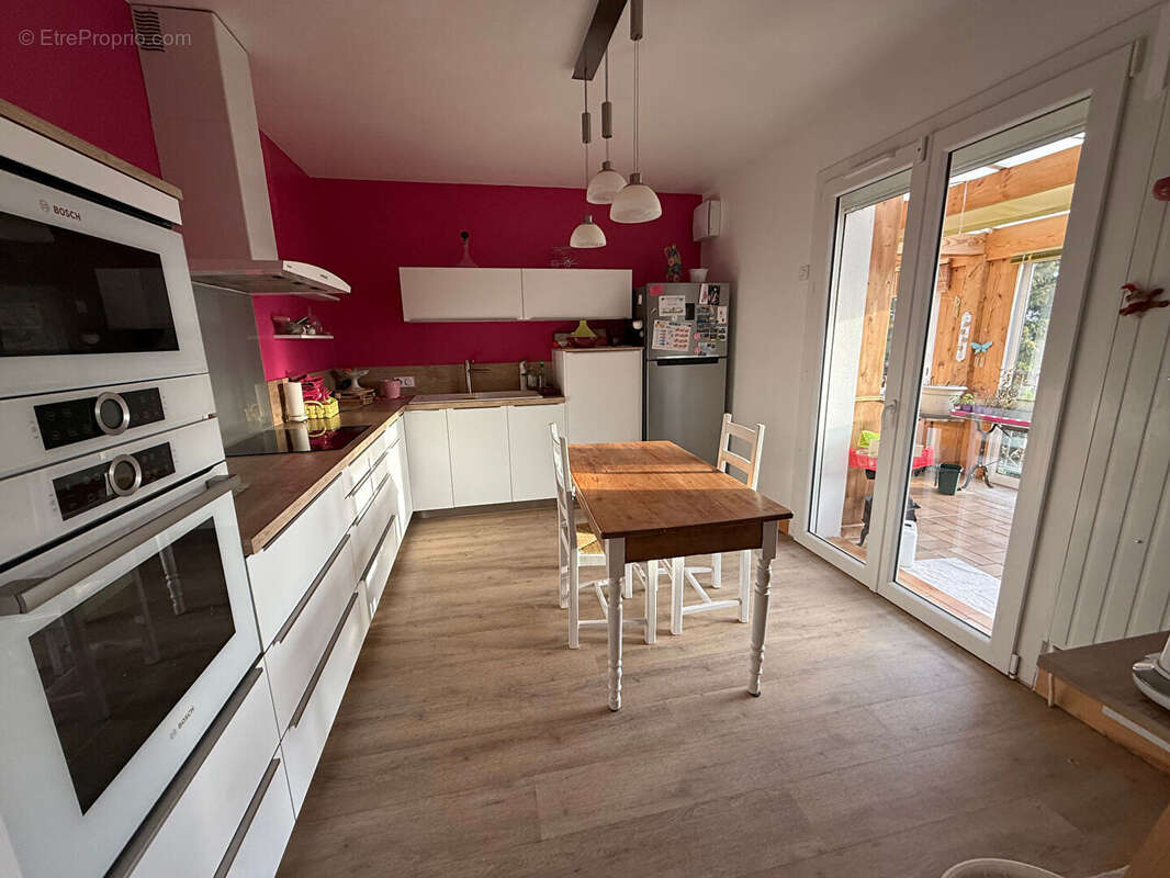 Maison à RENAISON