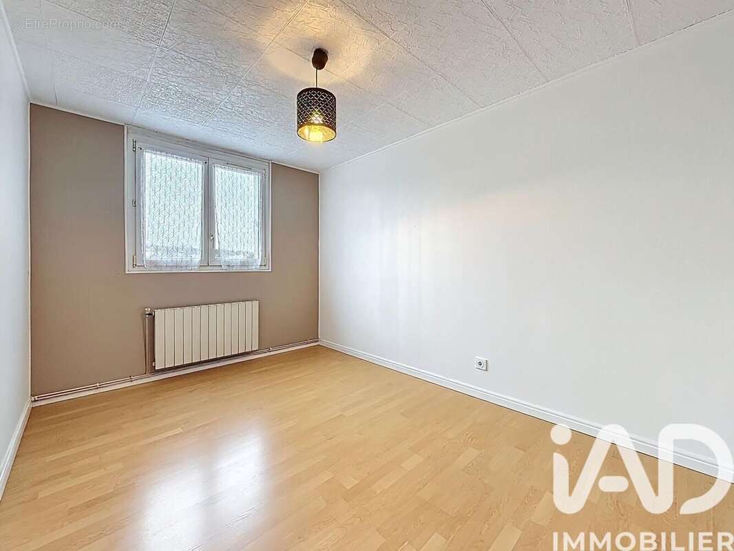 Photo 4 - Appartement à LIVRY-GARGAN