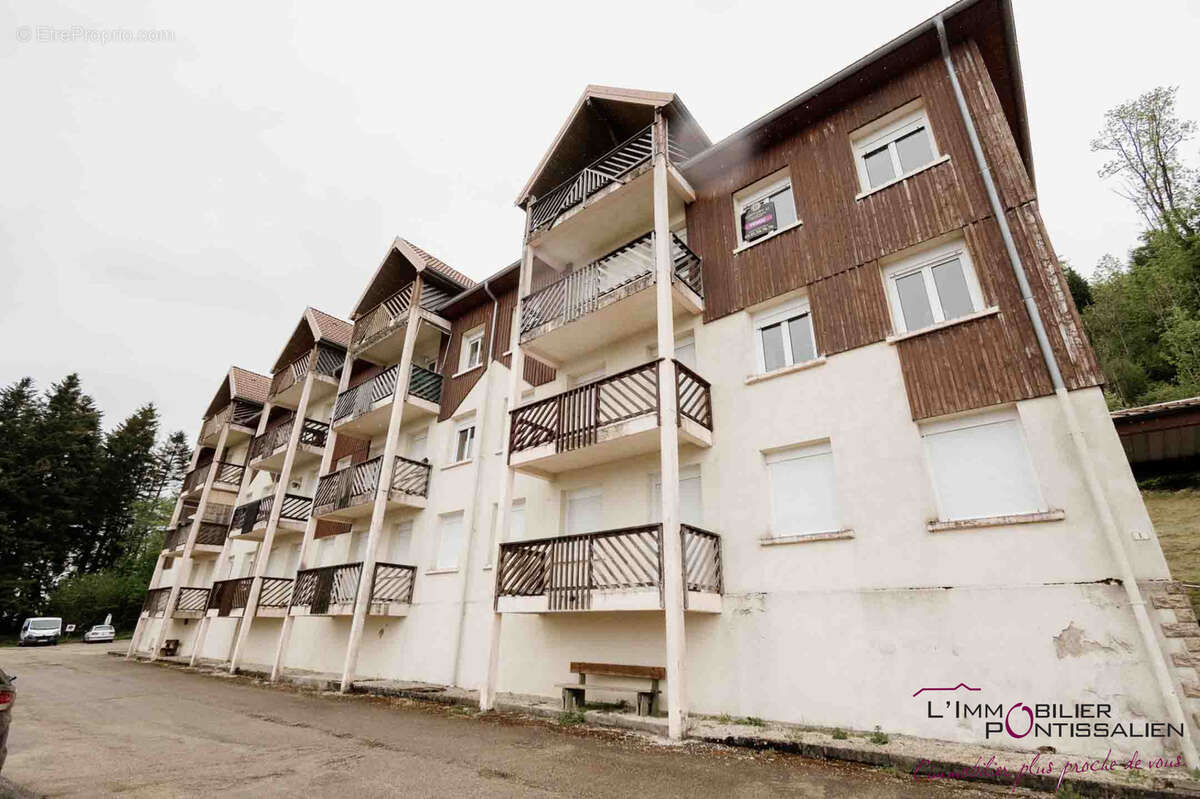 Appartement à BIANS-LES-USIERS