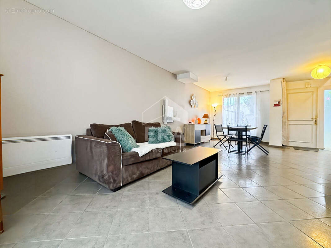 Maison à BOUTERVILLIERS