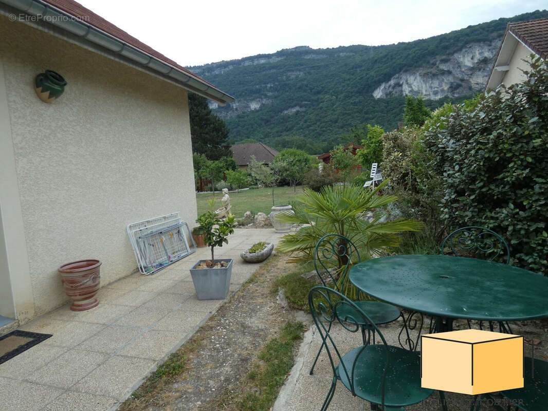 Maison à VIRIGNIN