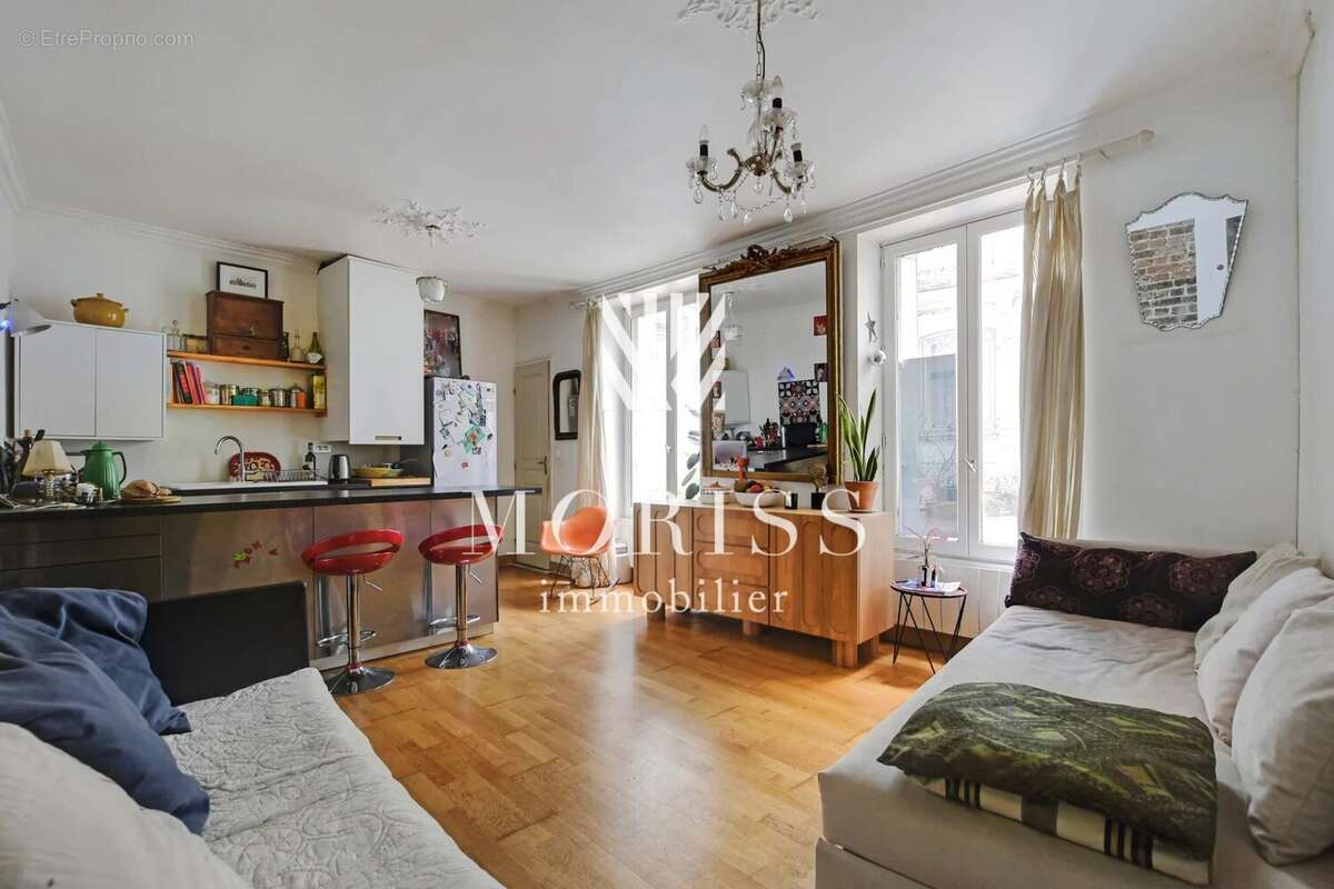 Appartement à PARIS-9E