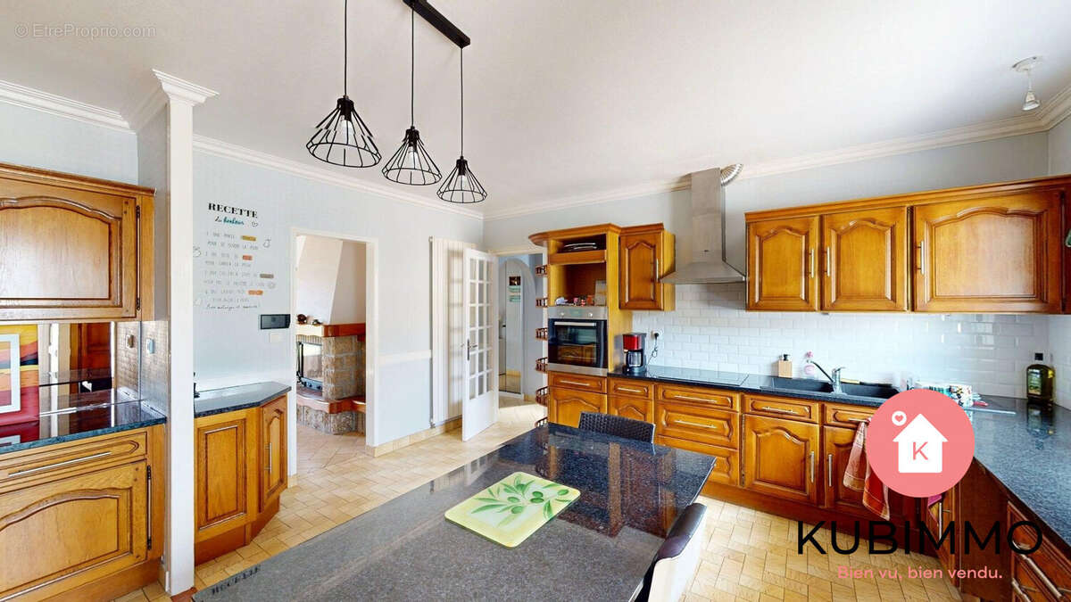 Maison à TALMONT-SAINT-HILAIRE