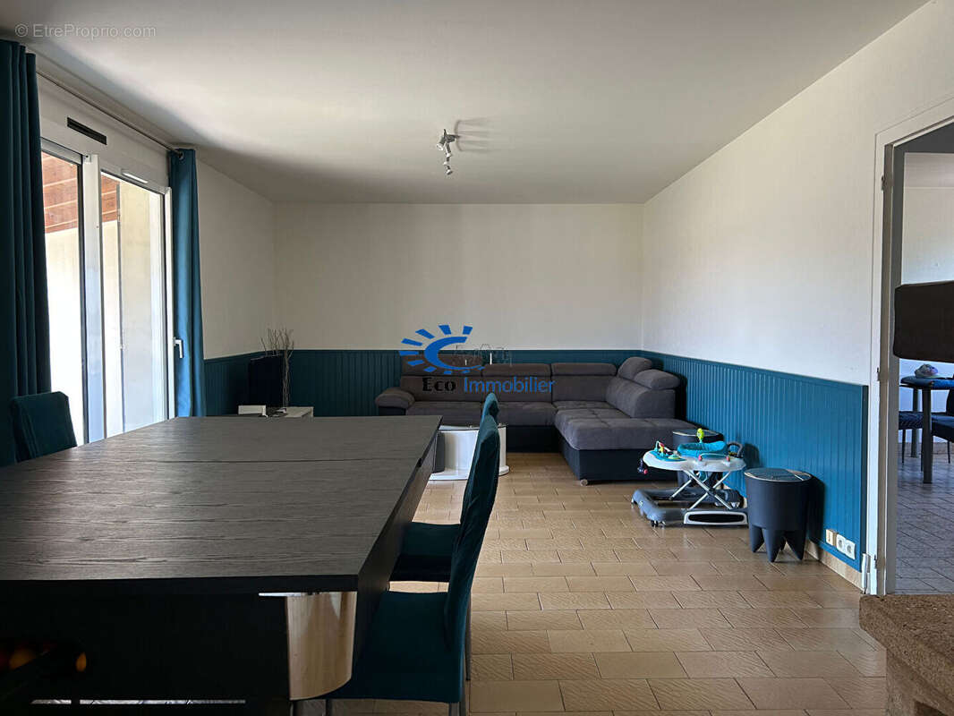 Maison à SAINT-JEAN-DE-LIVERSAY