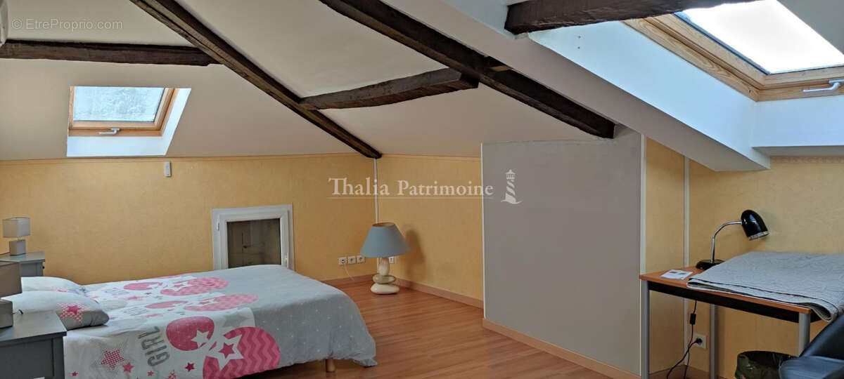 Propriete saint emilion. 380 m2 de surface habitable et 2800 m2 de terrain avec piscine - photo 19