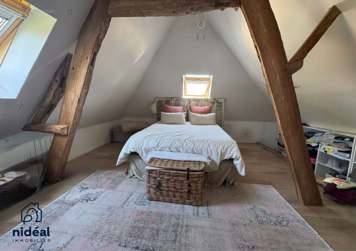 Maison à LE MESNIL-SOUS-JUMIEGES