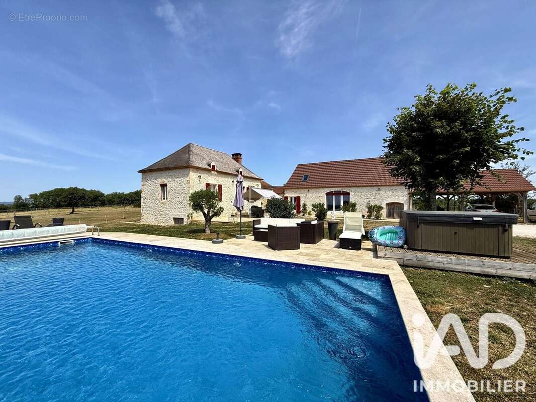 Maison 170 m² à Carlux  - photo 9