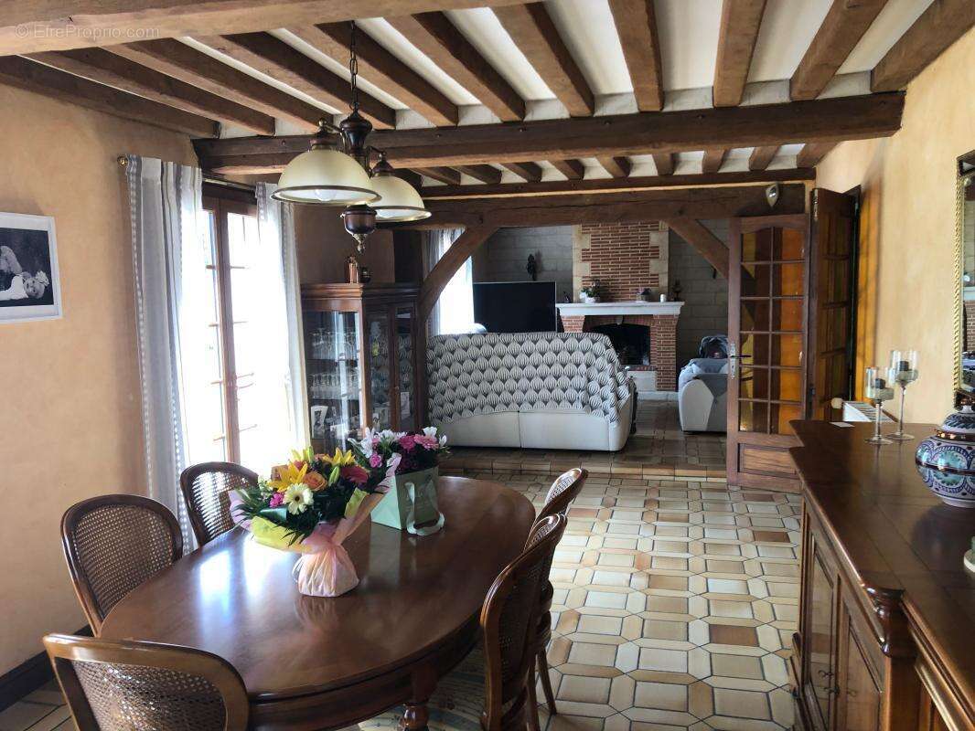 Maison à BIEVILLE-QUETIEVILLE