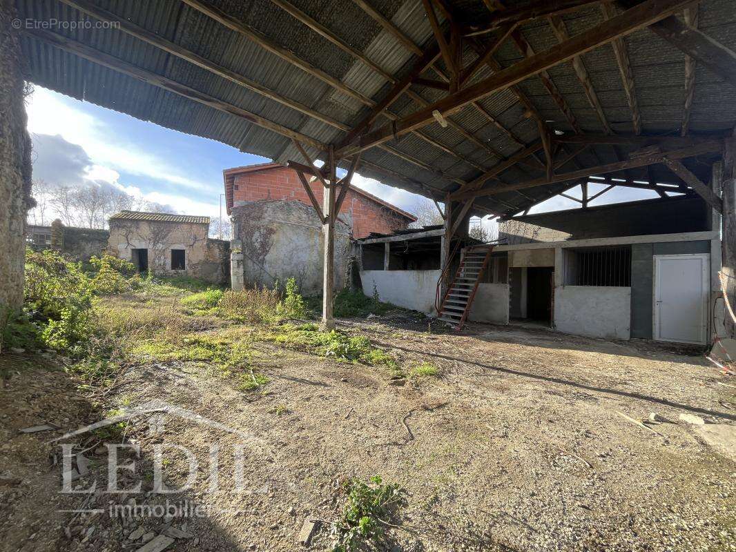 Maison à VALENCE-SUR-BAISE
