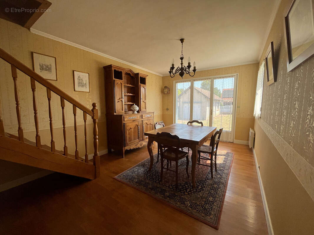 Maison à AUBIGNY-SUR-NERE