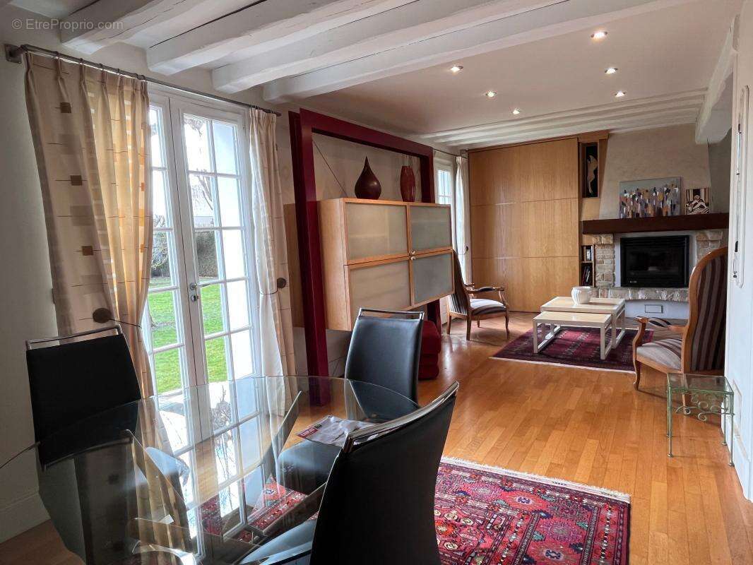 Maison à SAINT-DENIS-EN-VAL