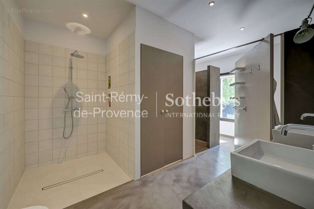 Saint Rémy de Provence - Belle maison contemporaine à 10mn à pied du centre ville - photo 11