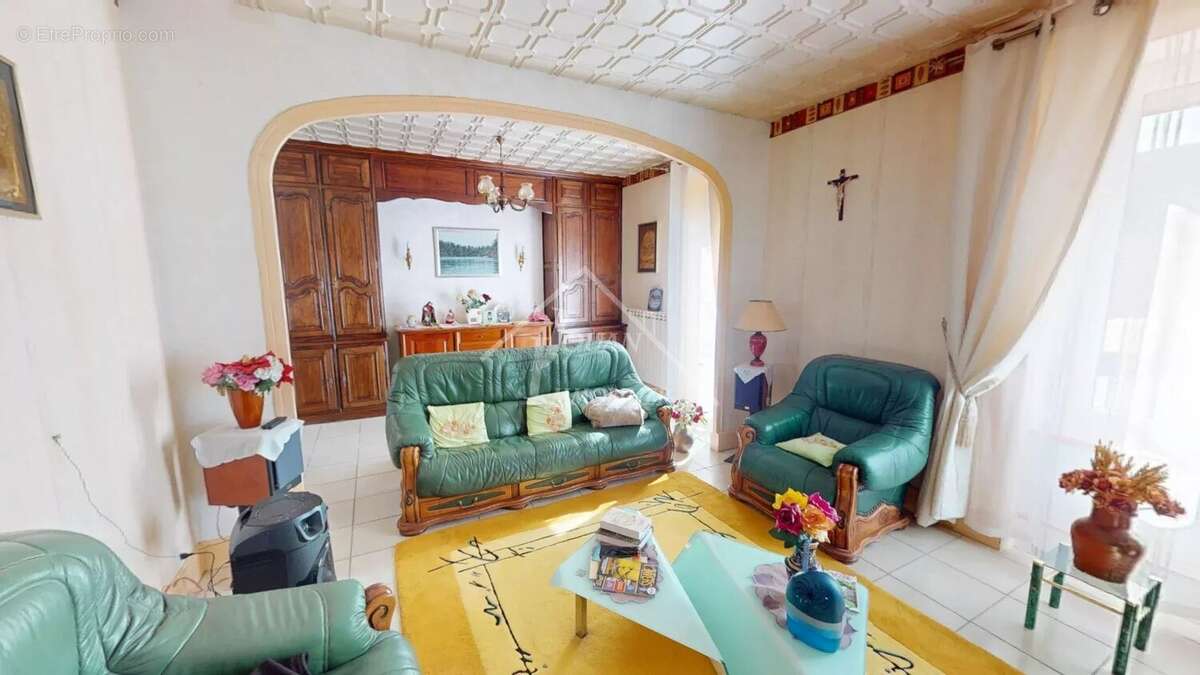 Maison à COSNE-D'ALLIER