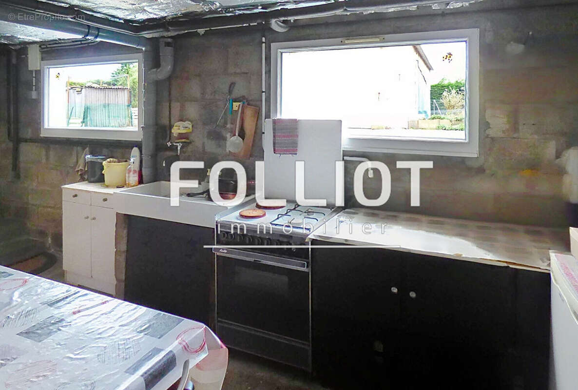 Maison sur sous-sol complet A Vendre En Viager Occupé - photo 11