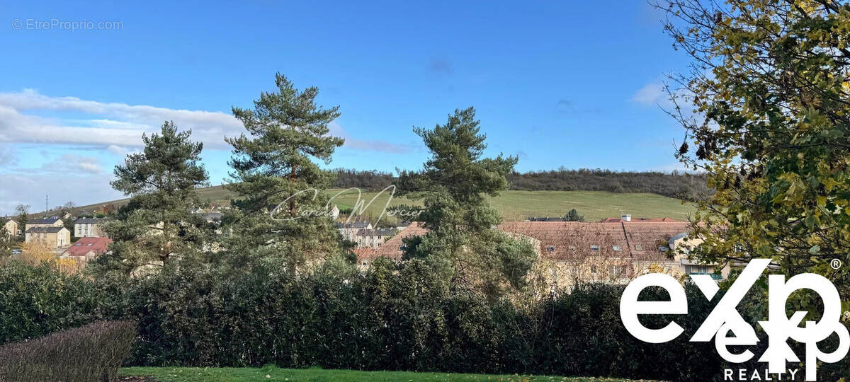 Appartement à BEYNES