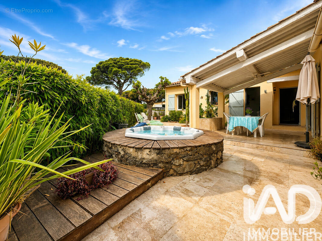 Photo 1 - Maison à SAINTE-MAXIME