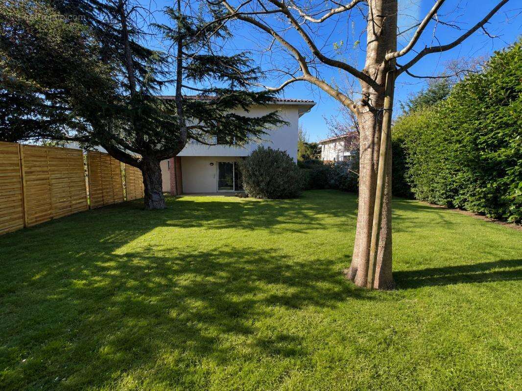 Appartement à SAINT-ORENS-DE-GAMEVILLE