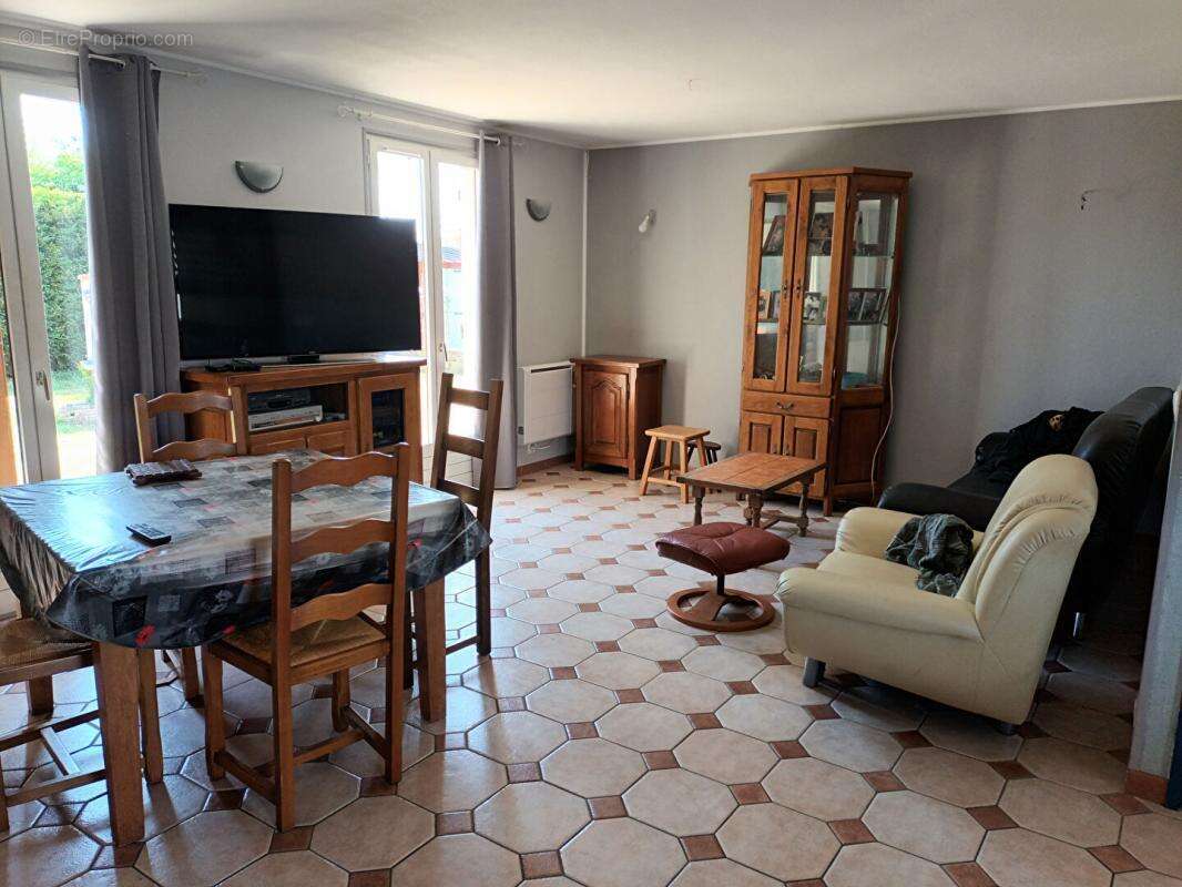 Maison à SAINT-BENOIT-SUR-LOIRE