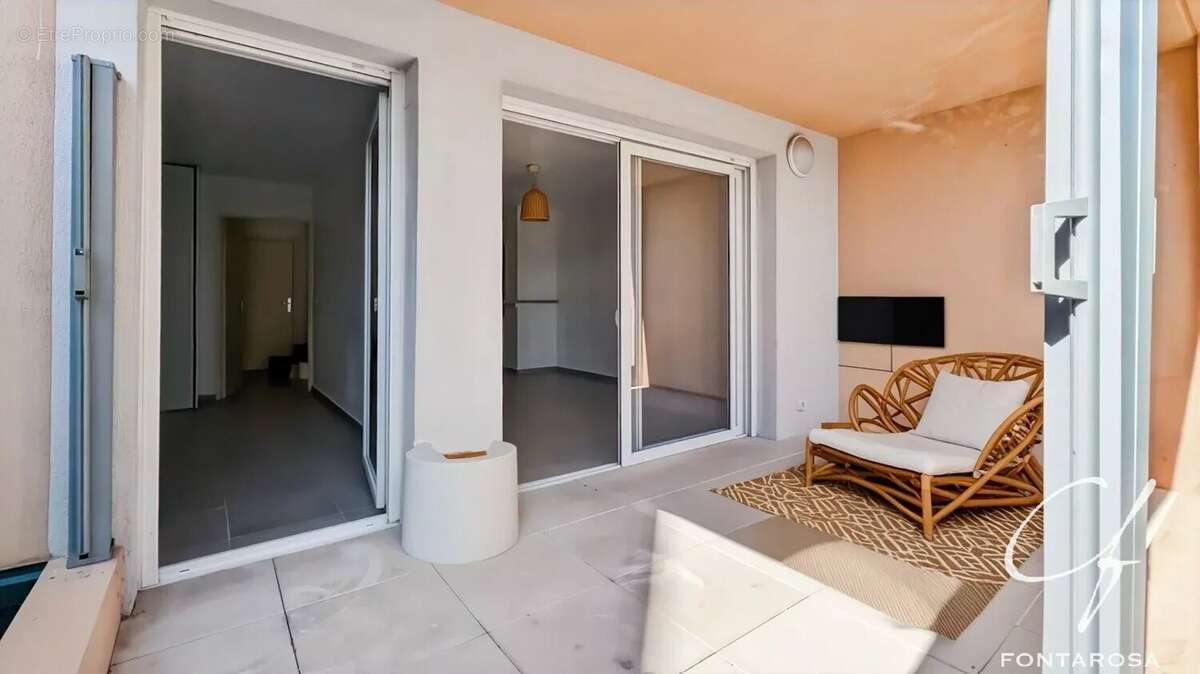 Appartement à FREJUS