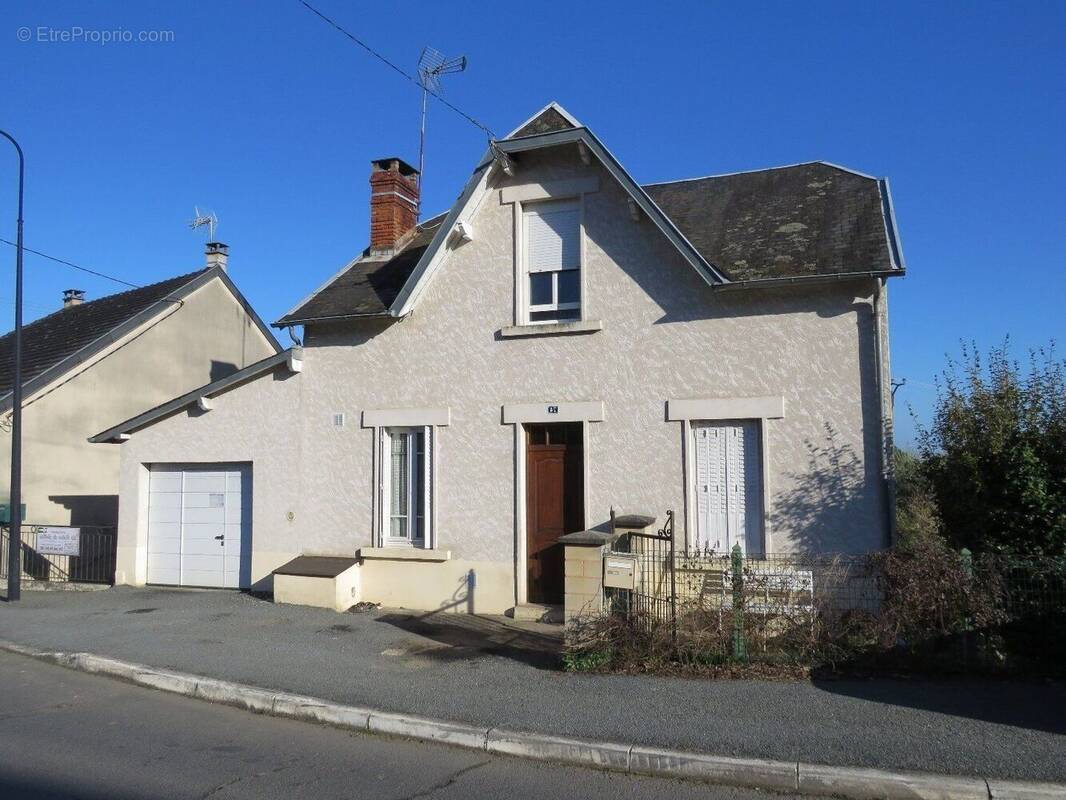 Maison à JUILLAC
