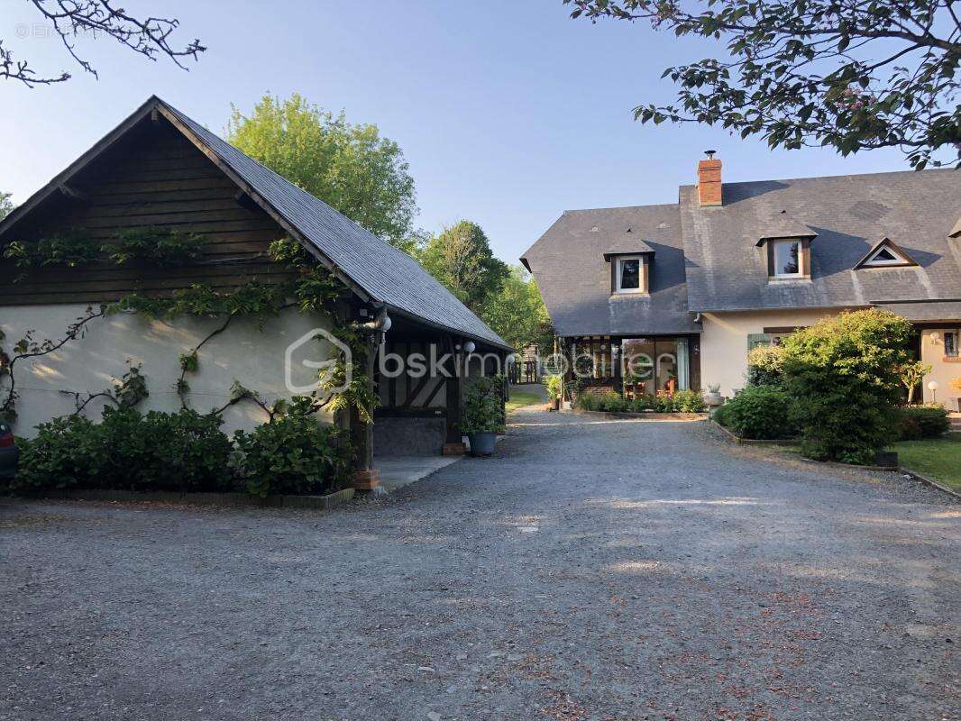 Maison à PONT-L'EVEQUE