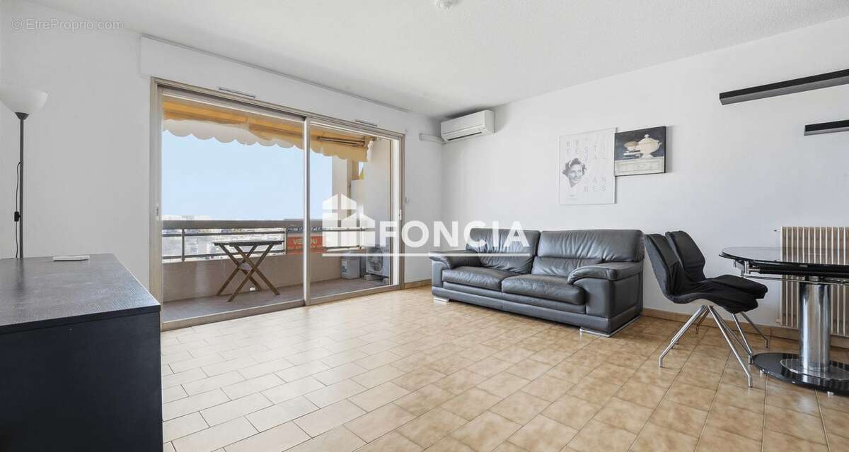 Le  cannet rocheville dernier etage dans residence récente  spacieux 3 pieces traversant terrasse balcon  clim garage - photo 4