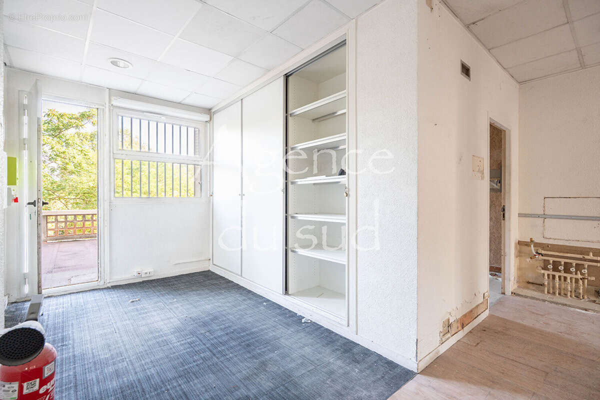 Local d'activité 70m2 - photo 5