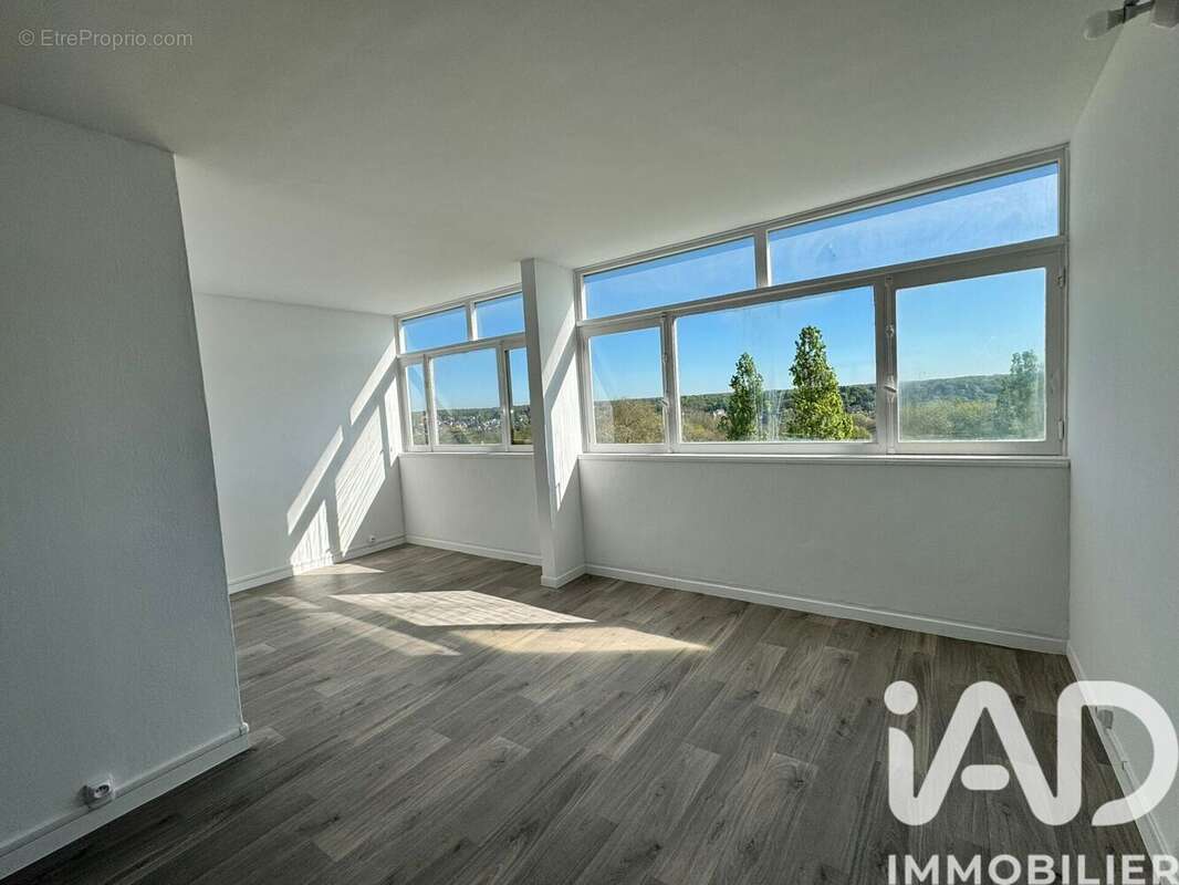 Photo 1 - Appartement à EVRY