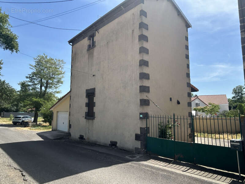 Maison puy chany - saint beauzire (63) - photo 4