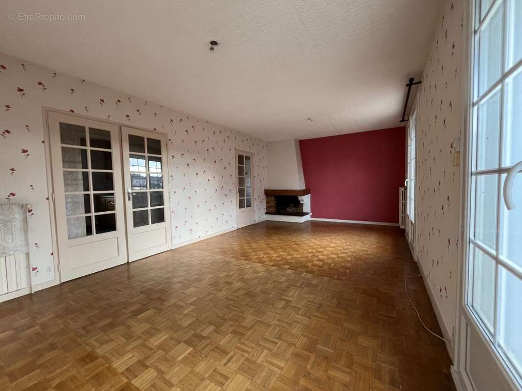 Maison 70 m² à Connerre  - photo 3