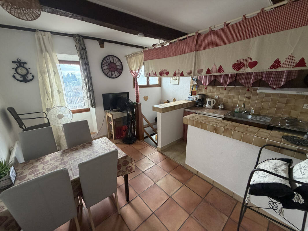 Appartement à AUPS