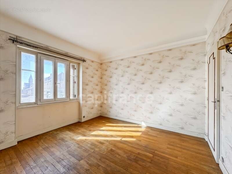 Maison à CHATEAU-CHINON(VILLE)