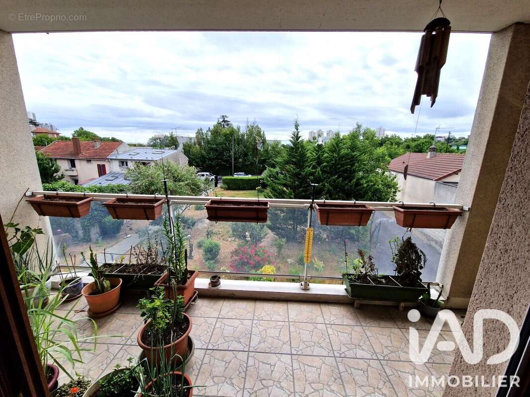 Appartement 68 m² à Noisy-Le-Sec  - photo 3