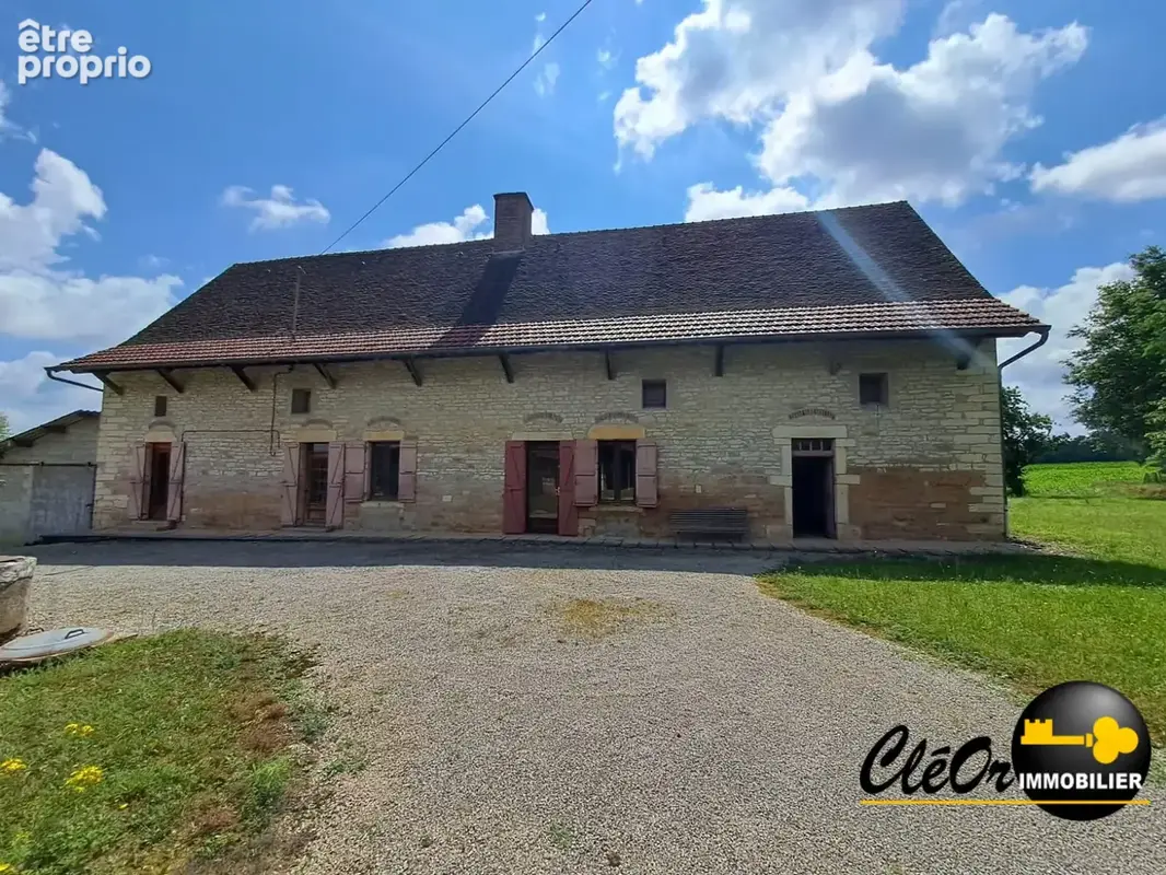 Photo Maison à La Chapelle-Naude au prix de 367 000€