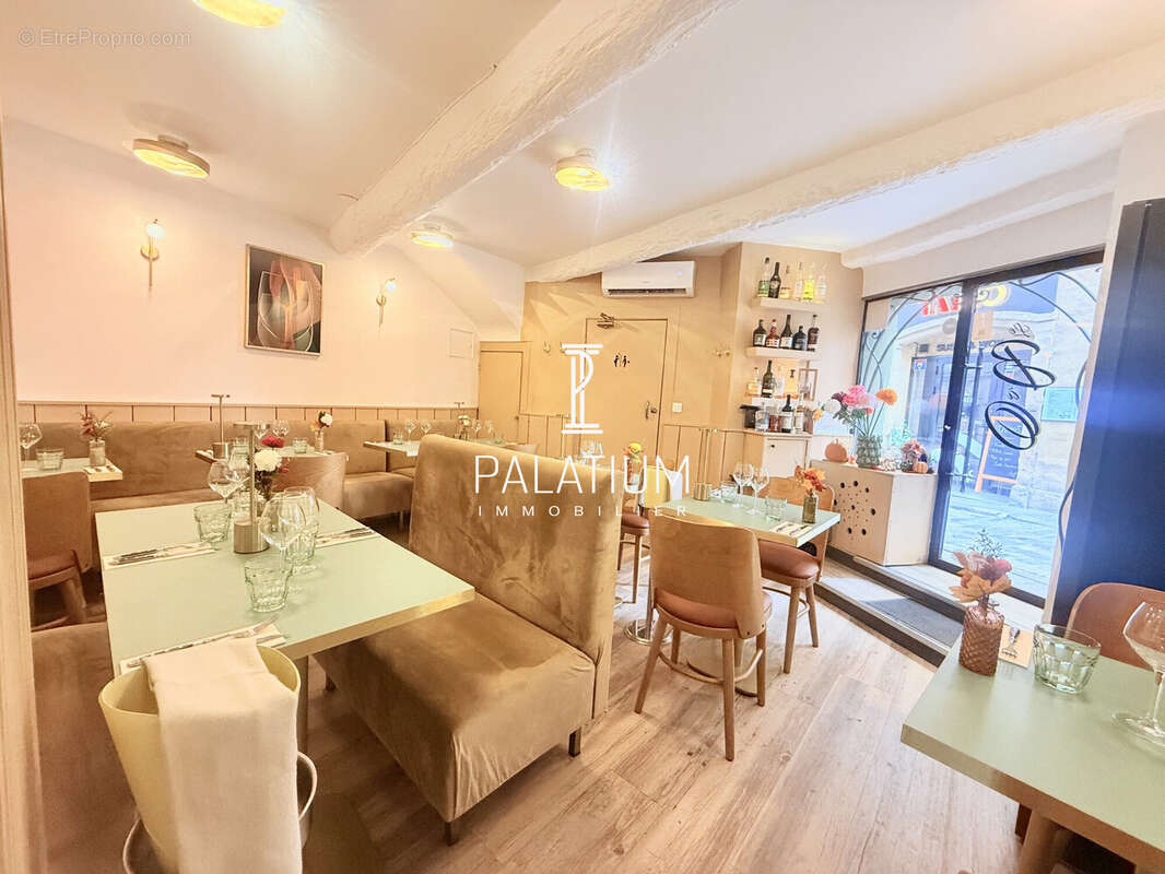 Autre à AIX-EN-PROVENCE