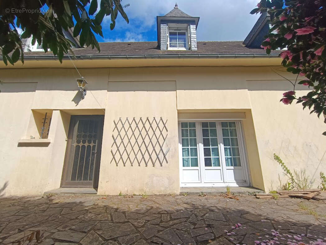 Maison à PLONEVEZ-DU-FAOU