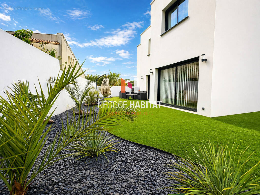 Maison à SAINT-GEORGES-D'ORQUES