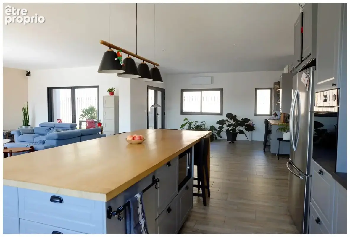 MONTBOUCHER SUR JABRON – 26740 (Drôme) France Villa T9 - 235 m² – 4 chambres - Terrain clos 800 m² -  Piscine - Garage - photo 7