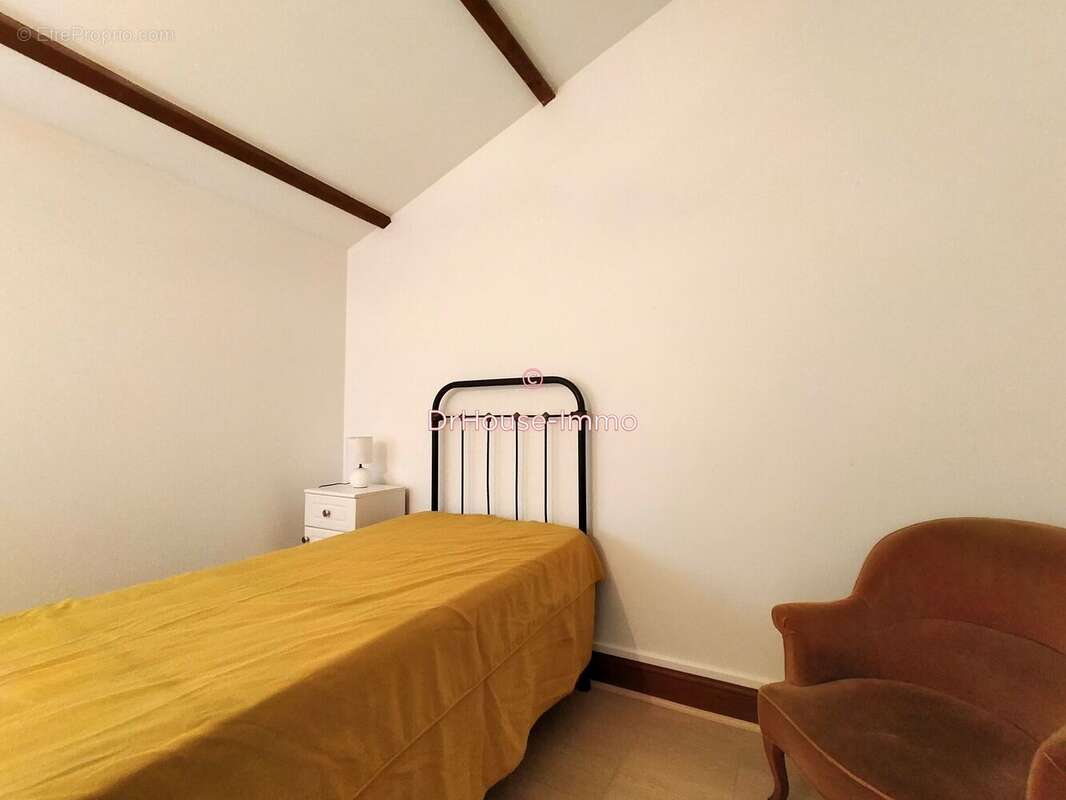 Maison à VENDEUVRE-DU-POITOU