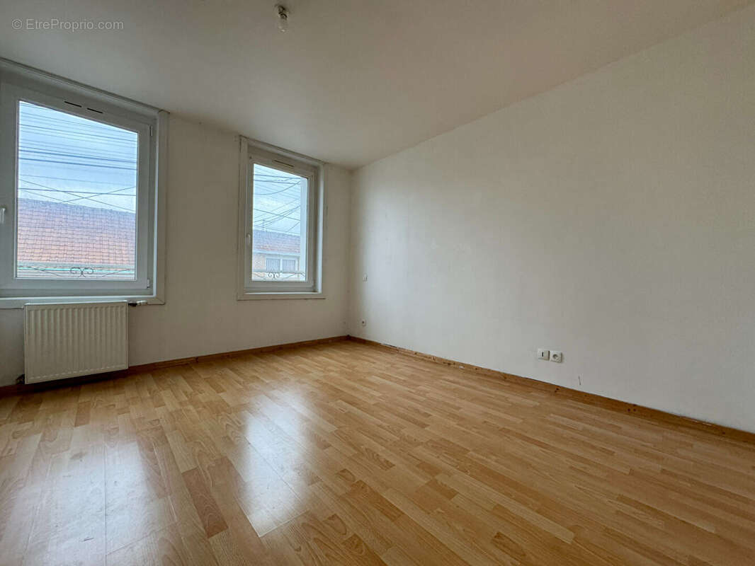 Maison à CAMBLAIN-CHATELAIN