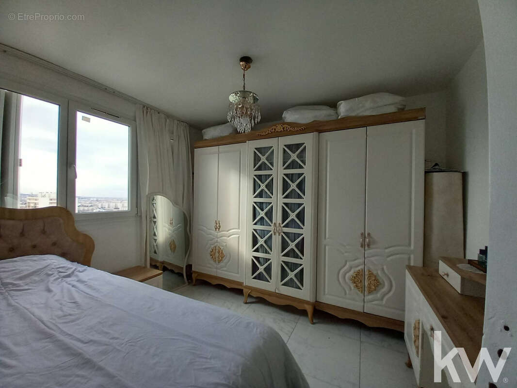 Appartement à MARSEILLE-14E