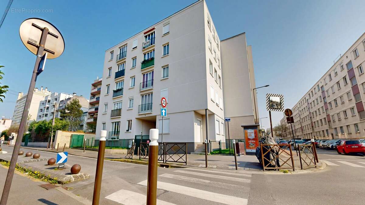 Appartement à LIVRY-GARGAN