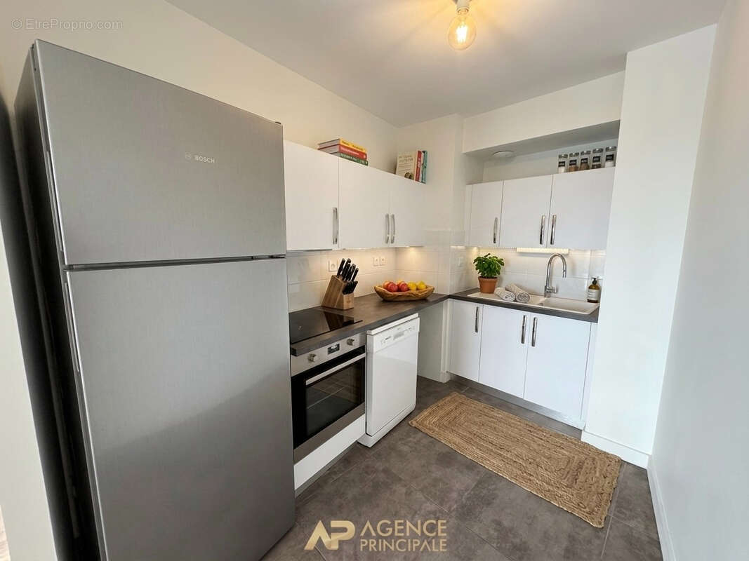 Appartement T4 / Terrasse / Parking / Cave - proche mer - La Rochelle - photo 12