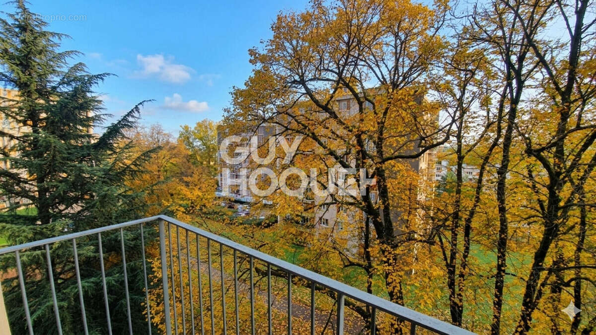 Appartement à LA MULATIERE