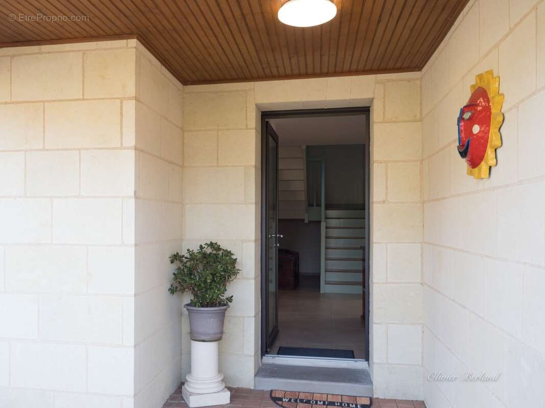 Saumur Château – Maison contemporaine 220 m² – Jardin 997 m² – Coup de cœur familial - photo 3