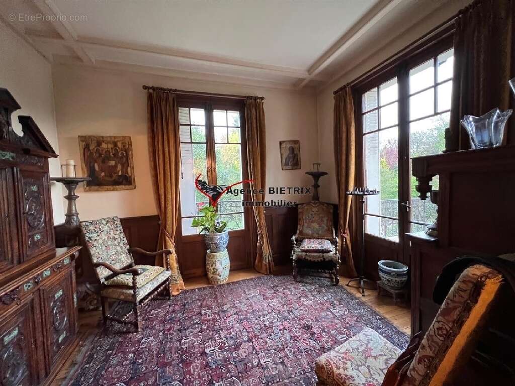 Maison 433 m² à Parmain  - photo 10