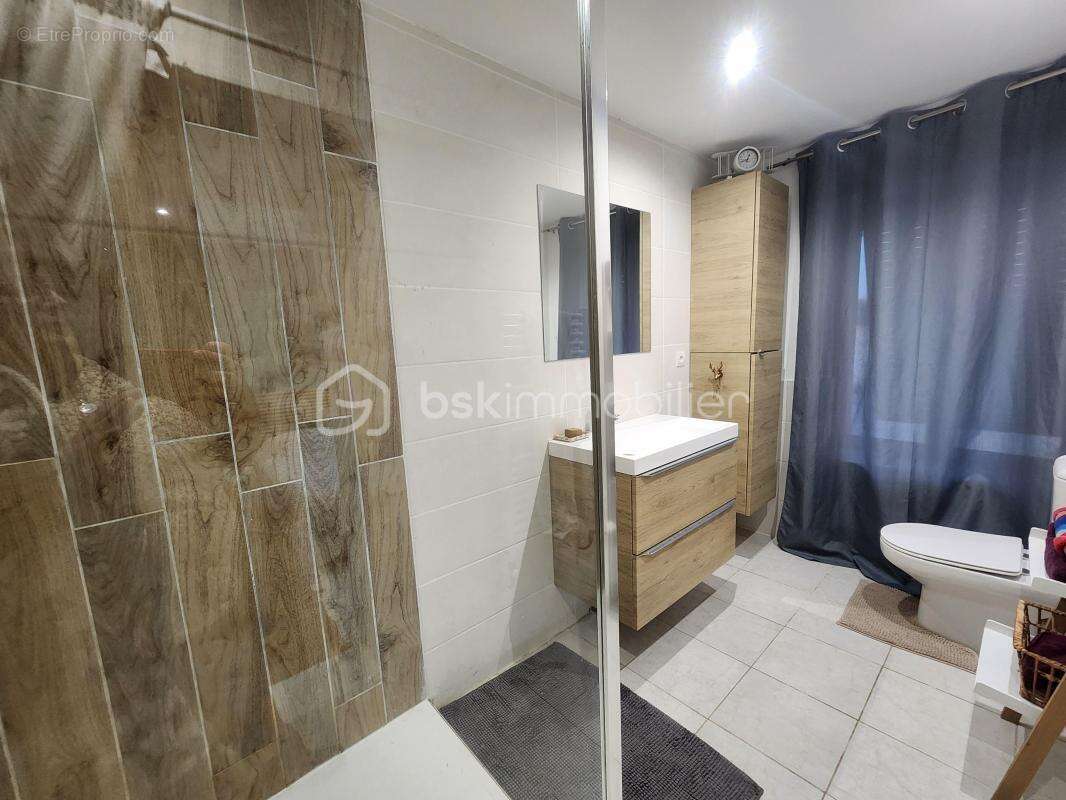 Maison à CHATILLON-SUR-CHALARONNE